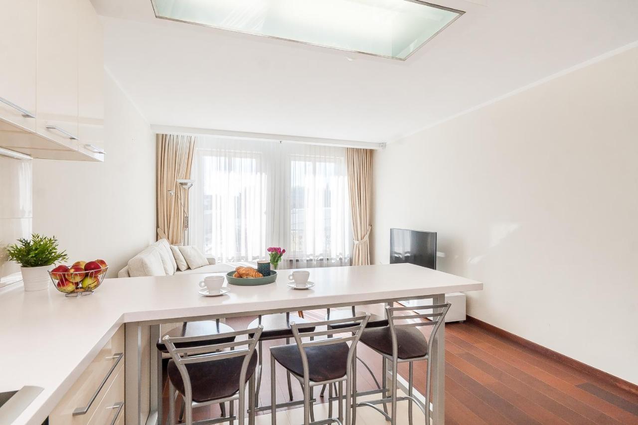 Central Apartment In Gedimino Av By Urban Rent VNO Exteriör bild